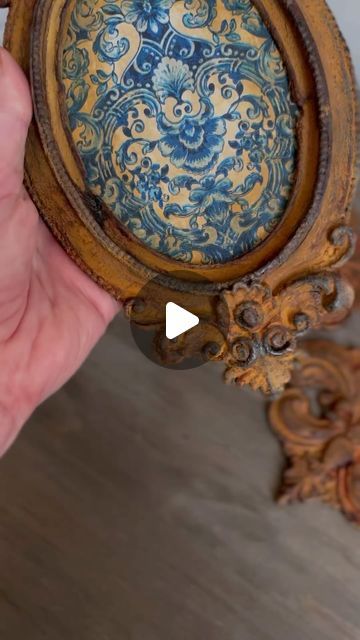 Monika Prokopczyk on Instagram: "Rusty Antique Bronze Effect on Plaster Frame  Video demonstrate step-by-step short tutorial of how to create Antique Bronze effect covered in rust with homemade Eggshell Powder used as a paint additive for that textured look 🎨 more detail video available to watch on my FB page 😉   Product used: - Plaster frame  - Annie Sloan chalk paint in Honfleur - Homemade Organic Eggshell Powder - Prima Finnabair Art Alchemy Metallique acrylic paint in Hazelnut - Tim Holtz alcohol inks in Espresso and Ginger - Bunty’s Paint in Treacle Toffee - Homemade Rust Activator  - Heat gun - Baby wipes  #art #decor #antiqueframes #walldecore #homedecor #darkphotography #walldecoration #patinastyle #interiordesign #industrialdecor #patina #primamarketing #walldecorations #photofr Eggshell Powder, Treacle Toffee, Patina Style, Finnabair Art, Antique Frames, Annie Sloan Chalk Paint, Alcohol Inks, Dark Photography, Annie Sloan