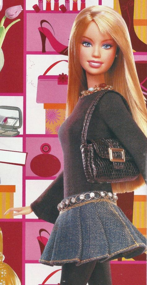 Barbie 2000 Aesthetic, 2000s Barbie Outfits, Y2k Fashion Wallpaper, Barbie Outfits For School, Barbie 2000s Aesthetic, Old Barbie Aesthetic, 2000s Barbie Aesthetic, Barbie 2000 Dolls, Barbie Doll Photoshoot