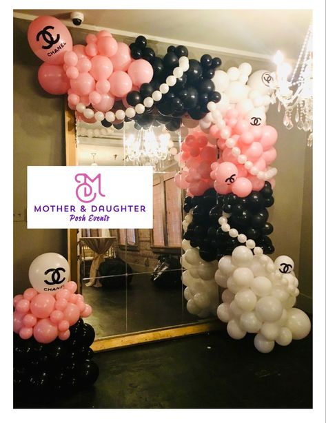 Chanel Inspired Balloon Garland, Chanel Balloons, Chanel Birthday Party Decoration, Chanel Baby Shower, Chanel Birthday Party, Aladdin Birthday Party, Chanel Birthday, Chanel 2024, Balloon Logo