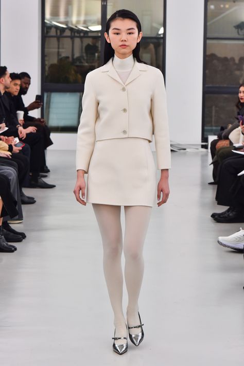 Theory Fall 2023 Ready-to-Wear Fashion Show Collection: See the complete Theory Fall 2023 Ready-to-Wear collection. Colored Tights Outfit, Rtw 2023, Tights Outfits, Fall 2023 Ready To Wear, Working Girls, 2023 Ready To Wear Collection, Prep Style, 2023 Ready To Wear, Press Tour