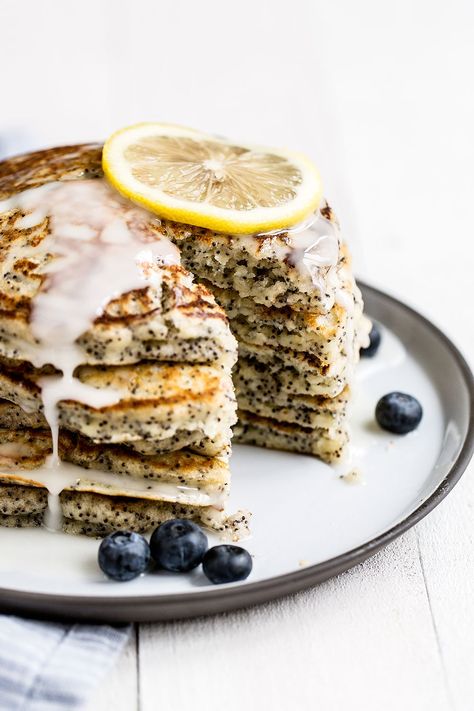 Homemade lemon poppyseed pancakes are ultra fresh, light, and fluffy and perfect for spring! Poppyseed Pancakes, Lemon Poppy Seed Pancakes, Poppy Seed Pancakes, Lemon Recipes Healthy, Lemon Poppyseed Pancakes, Breakfast Inspiration, Crepes And Waffles, Handle The Heat, Pancake Recipes