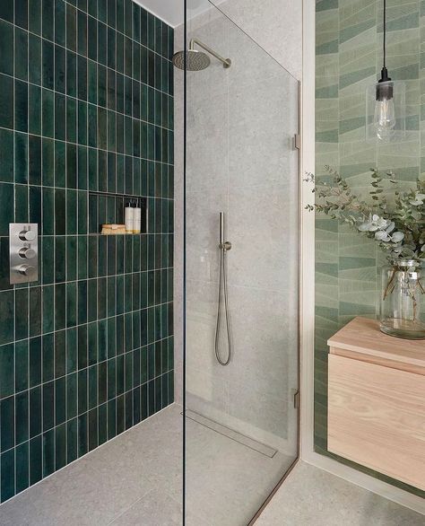 This bathroom, designed by @fixesectillion, is a luxurious and elegant space that the client was sure to adore. It has a textural wall-covering, prominent contrasting green walls and our fixed View 01 shower screen. Together, this produces a space that you cannot help but fall for and one that celebrates the skill of talented bathroom designers. #theshowerlab #view01 #bathroomdesign #bathroomdesigner #luxurybathroom #luxurybathroomdesign #walkin #wetroom #showerdesign Tiled Shower Bathroom, Bathroom Tile Showers, Wetroom Ideas, Bathroom Wall Coverings, Tile Showers, Showers Bathroom, Green Tile Bathroom, Toilet Room Decor, Small Bathroom Interior