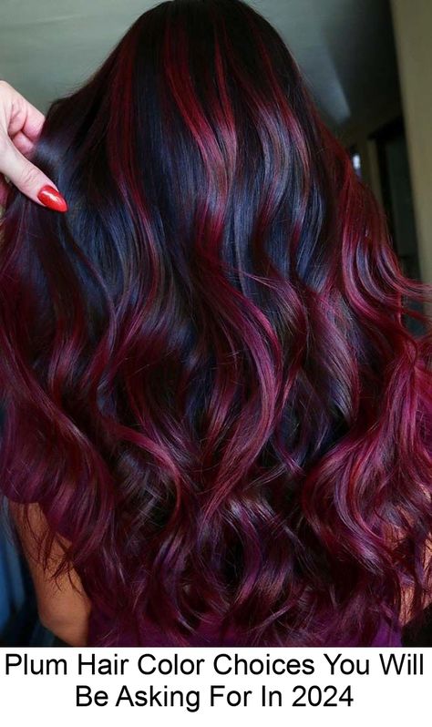 It doesn’t matter if you’re looking for a bright change or a soft makeover, the amazing palette of plum hair color won’t leave you indifferent. #haircolor Black And Burgundy Hair, Burgundy Hair With Highlights, Deep Burgundy Hair, Black Hair With Red Highlights, Pelo Color Vino, Dark Burgundy Hair, Burgundy Hair Dye, Wine Hair Color, Hair Color Plum