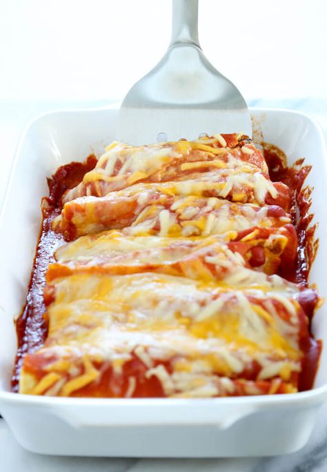 Easy Enchilada Sauce | Gluten Free on a Shoestring Enchilada Sauce Authentic, Gluten Free Enchilada Sauce, Fodmap Condiments, Easy Enchilada Sauce, Flourless Baking, Enchilada Sauce Easy, Gluten Free Enchiladas, Gf Meals, Dairy Free Meals