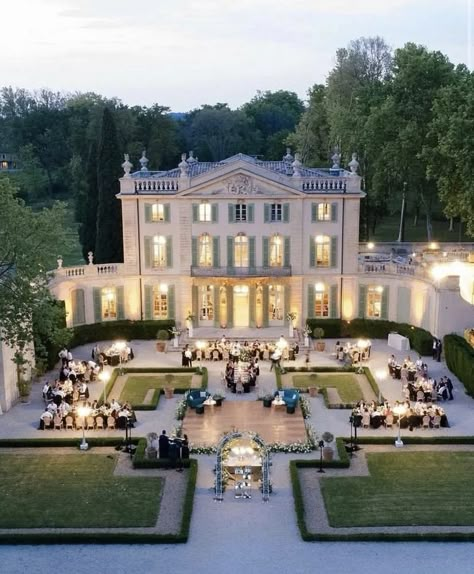 Old Money Wedding, Money Wedding, Aesthetic Dream, Dream Wedding Decorations, Newly Wed, Dream Wedding Venues, Chateau Wedding, Wedding Money, Villa Wedding