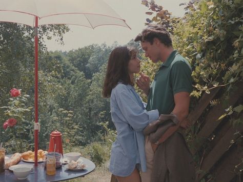 Boyfriends and Girlfriends (Eric Rohmer, 1987) Francois Truffaut, You Are My Moon, French Film, The Love Club, 인물 사진, Film Stills, Couple Aesthetic, The Villain, Hopeless Romantic