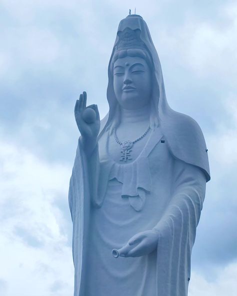 This is #sendai #daikannon which stands 100 metres tall over the city's skyline. It is a self-contained #buddhisttemple featuring the #goddess #kannon who represents #worldpeace and prosperity. #SendaiTravel #japantrip #JapanTravel #Buddhism #statue Sendai Daikannon, Great Buddha Of Kamakura, Buddhist Pagoda, Buddha Gaya Temple, Sakyamuni Buddha, Guanyin Statue, Sendai, Buddhist Temple, World Peace