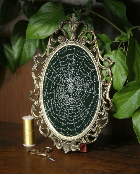 ThreadHandedJill - Etsy Dew Drops, Embroidery Inspiration, Hallows Eve, Embroidery And Stitching, Dia De Muertos, Embroidery Kits, Spider Web, Embroidery Art, Halloween Diy