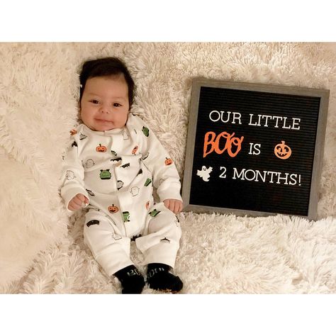 My little baby turned two months!! #twomonths #milestones #halloween  #baby Holiday Baby Pictures, Halloween Baby Pictures, Fall Baby Photos, Baby Holiday Photos, Fall Baby Pictures, Baby Boy Newborn Photography, Baby Milestones Pictures, Monthly Baby Pictures, Baby Milestone Photos