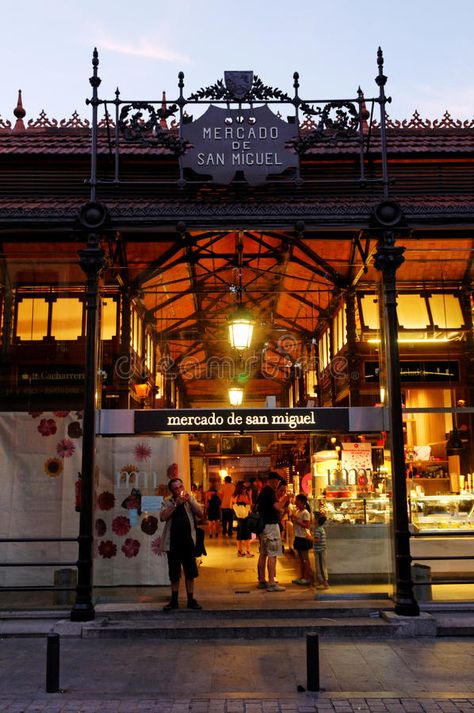 Mercado San Miguel Madrid, Madrid Tapas, Spain Images, Tree Designs, Madrid, Europe Travel, Spain, Stock Photos