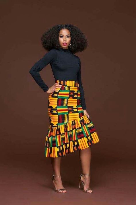 💛💛💛 Ashanti People, Kente Fabric, African Print Skirt, African Skirts, African Fashion Designers, Kente Styles, Afrikaanse Mode, Gaun Fashion, African Print Dresses