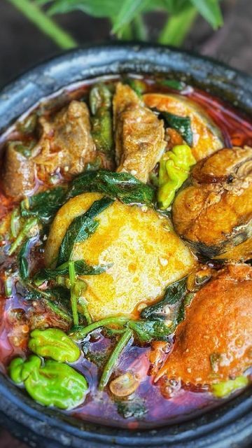 Meal Plans & Recipes on Instagram: "Nothing beats homemade okro soup which cab be paired with any swallow of choosing 😋😍 Let's know what you'll take this with in the comments section below 👇. #mealplanandrecipes #okro #mealprep #ghanafood #reelsinstagram #reelsviral #reels" Swallow Recipes, Okro Soup, Ghana Food, African Food, Meal Plans, Brussel Sprout, Meal Prep, Meal Planning, How To Plan