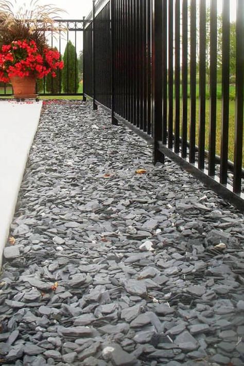 Zeroscape Landscaping, Garden Lawn Edging, Turf Backyard, Driveway Entrance Landscaping, Landscaping Rock, Brick Edging, Luxury Landscaping, Front Garden Design, Landscape Edging