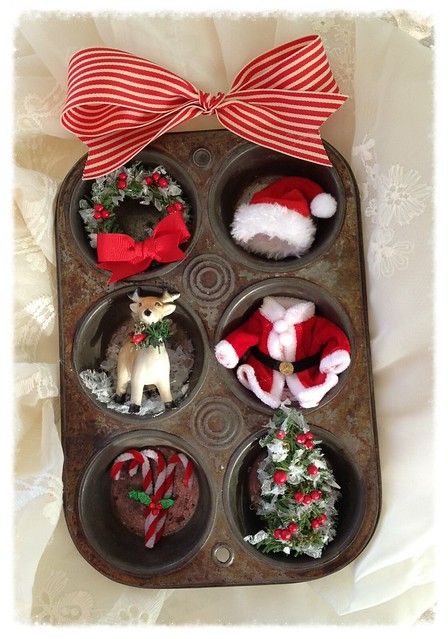 IMG_0592 | Jean Knee | Flickr Muffin Tin Crafts, Christmas Muffins, Tin Crafts, Silverware Crafts, Gingerbread Christmas Decor, Altered Tins, Cupcake Tins, Country Christmas Decorations, Burlap Lace