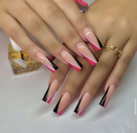 Cancun Nails, French Tips Black, V French Tip, Pink French Tip Nails, Neutral Nail Art Designs, Pink French Tip, Elegant Touch Nails, Gel Toe Nails, Beauty Hacks Nails