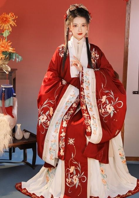 Ancient Chinese Clothing Woman, Ming Dynasty Clothing, 8 February, Dynasty Clothing, Traditional Asian Dress, Ancient Chinese Dress, China Clothes, Hanfu Dress, Blouse Skirt