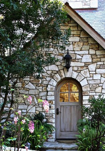 I love a round-topped door in a stone wall-kind of hobbitish Tiny Cottages, Stone Homes, Tudor Cottage, Stone Cottages, Wooden Cottage, Cozy Cottages, Fairytale Cottage, Storybook Cottage, Casas Coloniales