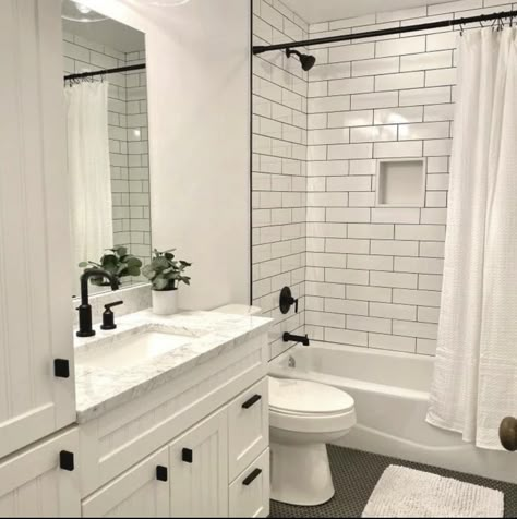 Small Bathroom With Tub Ideas, Bathroom With Tub Ideas, Small Bathroom With Tub, Bathroom Decor Inspiration, Modern Bathroom Decor Ideas, Kids Bathroom Remodel, Contemporary Bathroom Decor, Condo Bathroom, Bathroom With Tub