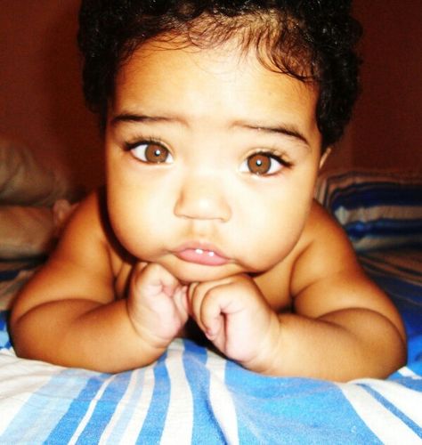 Amazing brown/hazel eyes ..CUTE! Happy Facts, Cutest Babies Ever, Beautiful Brown Eyes, Mixed Kids, Mixed Babies, Black Babies, Pretty Eyes, Future Baby, Future Kids