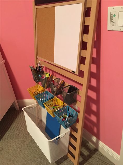 Reuse Crib Ideas, Reuse Cribs, Hanging Basket Storage, Wire Board, Craft Room Organization Diy, Kids Shared Bedroom, Organization Station, Crib Rail, Bedroom Decor For Teen Girls