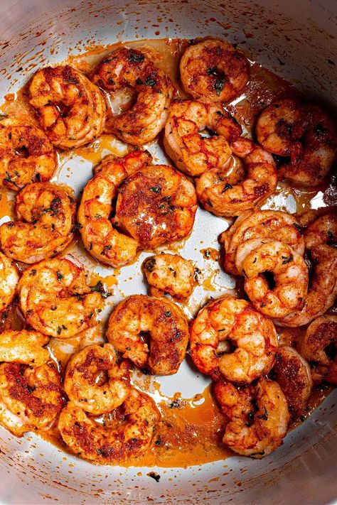 Diy Garlic Butter, Air Fryer Cajun Shrimp, Butter Homemade, Cajun Shrimp Recipes, Homemade Cajun Seasoning, Frozen Shrimp, Cajun Shrimp, Easy Air Fryer, Garlic Shrimp