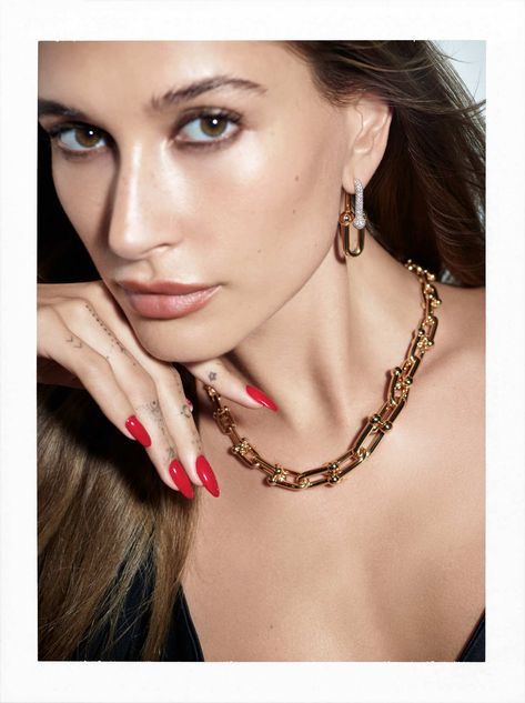 Tiffany & Co.: Tiffany & Co. Presents Its New 2022 Holiday Campaign - Luxferity Low Cut Black Dress, Hayley Bieber, Mario Sorrenti, Holiday Campaign, Tiffany Necklace, Sparkle Jewelry, Hailey Baldwin, Tiffany And Co, Hailey Bieber