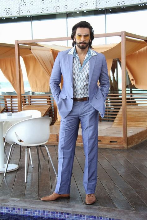 Indian actor Ranveer Singh looks smart in a day look Ranveer Singh Outfits, Bell Bottom Suit Men, Ranveer Singh Fashion, Coat Pant For Men, Wedding Dress Coat, Light Blue Coat, Men Suits Wedding, Men Fashion Photoshoot, Royal Indian