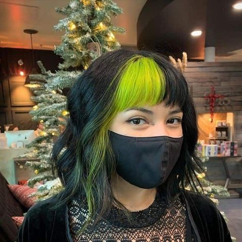 Bangs Green Hair Green Hair Streaks, Neon Green Hair, Two Color Hair, Color Block Hair, Dark Green Hair, Hair Streaks, Dyed Hair Inspiration, Bright Hair, Edgy Hair