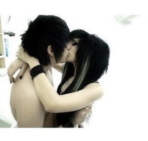 Emo Couple, Cute Emo Couples, Emo Couples, Emo Pictures, Emo People, Emo Love, Scene Boys, Emo Kid, Scene Girls