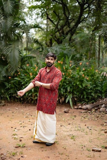 Kerala Traditional Dress For Men, Himalaya Kajal, Kerala Traditional Dress, Kerala Dress, Kerala Wedding, Couple Wedding Dress, Boys Kurta, Bf Gifts, Engagement Dress