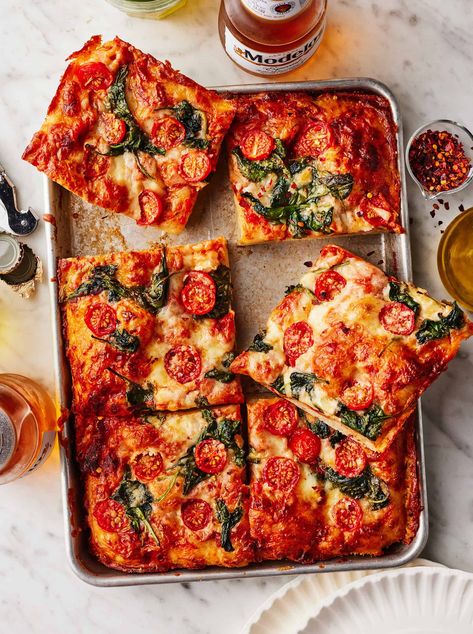 Pan Pizza Recipe, Pizza Variety, Sheet Pan Pizza, Pizza Dough Recipe Easy, Italian Chopped Salad, Flat Breads, Pizza Sauce Recipe, Pizza Sauce Homemade, Making Homemade Pizza