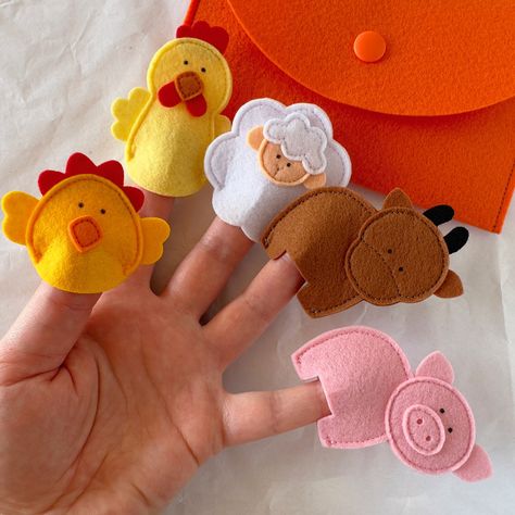 Felt Crafts Animals, Easy Felt Toys Diy, Simple Felt Crafts, Felt Good Diy, Felt Dolls Diy, Felt Toddler Toys, Felt People, Felt Story, Felt Kids Toys