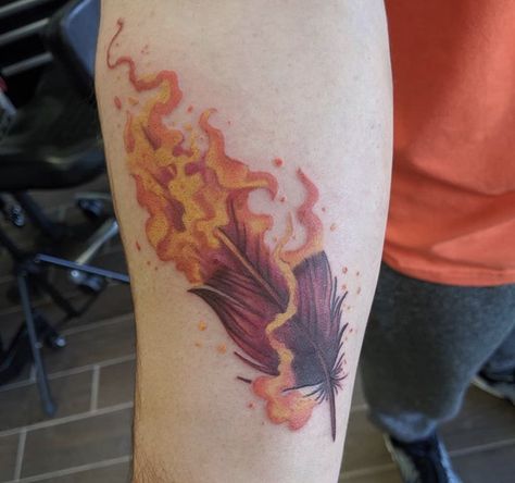 Tattoo For Women Upper Arm, A J Tattoo, Phoenix Feather Tattoo, Phoenix Feather Tattoos, Phoenix Tattoo Sleeve, Watercolor Phoenix Tattoo, Daniel Tattoo, Feather Outline, Lisa Tattoo