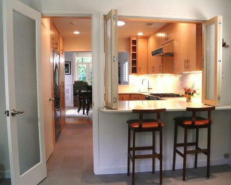 Kitchen hatch. Bi-fold glass doors. Pass Through Window Kitchen To Living, Pass Through Window Kitchen, Kitchen Pass Through Ideas, Kitchen Pass Through Window, Pass Through Kitchen, Kitchen Pass Through, Semi Open Kitchen, Kitchen Pass, Pass Through Window