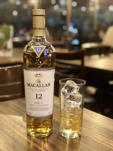 Liquor Snapchat, Wine Etiquette, Macallan Whisky, Vodka Packaging, Liqueur Drinks, Shots Alcohol, Dont Drink And Drive, Wine Guide, Alcoholic Drink