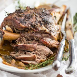 Leg Of Lamb Recipes, Braised Leg Of Lamb, Leg Of Lamb Recipe, Lamb Roast Recipe, Lamb Leg Recipes, Lamb Recipe, Lamb Leg, Braised Lamb, Leg Of Lamb