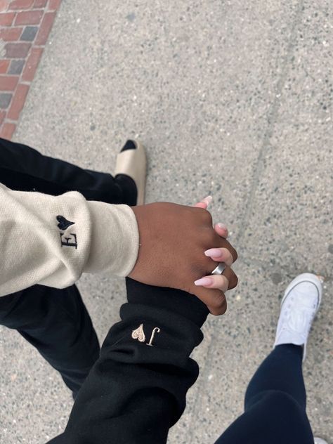 Hoodies For Boyfriend, Hoodies For Couples, Matching Hoodies For Couples, Hoodie Couple, Cute Anniversary Gifts, Couple Fits, Boyfriend Hoodie, Matching Hoodies, Bf Gifts