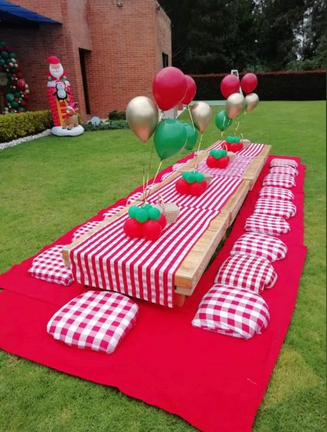 picnic de cumpleaños sencillo mesa Ideas Para Un Picnic, Picnic Party Ideas, Ideas Picnic, Backyard Birthday Parties, Backyard Birthday, Pic Nic, Picnic Party, Picnic Table, Kids Birthday