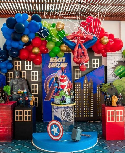 Avengers Theme Birthday, Avengers Birthday Party Decorations, Hulk Birthday Parties, Spiderman Birthday Party Decorations, Avengers Birthday Party, Marvel Birthday Party, Marvel Birthday, Hulk Birthday, Marvel Party