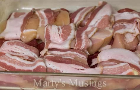 Bacon Wrapped Chicken With Cream Of Mushroom Soup, Dried Beef Chicken Recipe, Dried Beef And Chicken Recipe, Chicken With Dried Beef, Company Chicken, Sour Cream Chips, Chicken Breast Casserole, Rolled Chicken Recipes, Creamed Chipped Beef