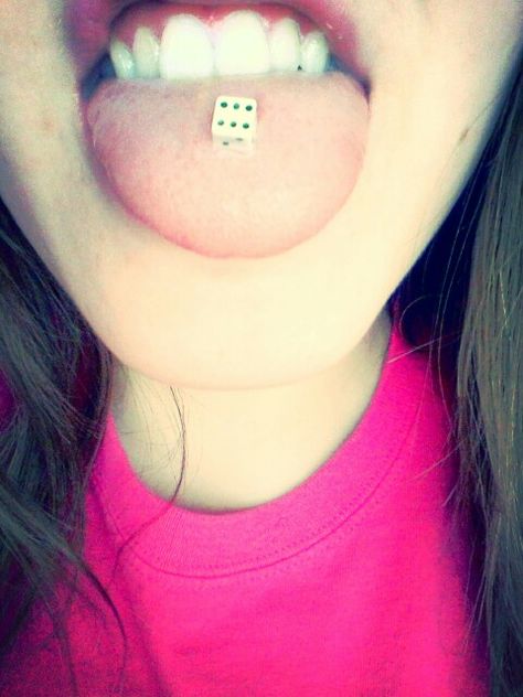 Dice tongue ring Dice Tounge Piercing, Dice Tongue Piercing, Tounge Ring Aesthetic, Tongue Ring Aesthetic, Cute Tongue Piercing, Tongue Piercing Jewelry, Tnt Duo, Tongue Piercings, Kawaii Logo