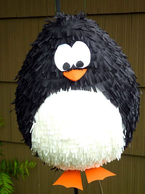 Piñata Penguin Themed Birthday Party, Homemade Pinata, Penguin Birthday Party, Pinata Diy, Birthday Pinata, Penguin Birthday, Penguin Party, Piñata Ideas, Teddy Bear Birthday