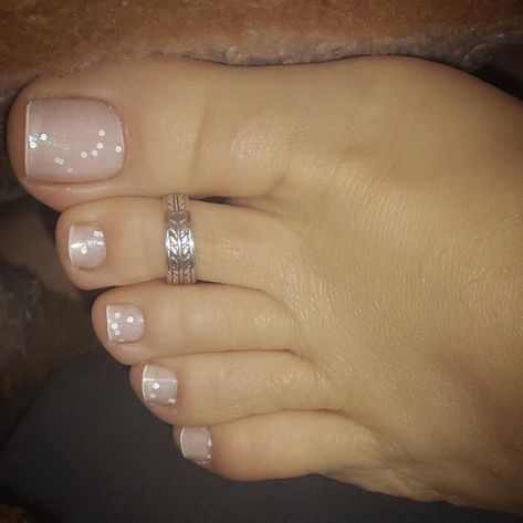 Leg Finger Ring, Silver Anklets Designs, Toe Ring Designs, Rings Beautiful, Blue Toes, Pretty Toe Nails, Sterling Silver Toe Rings, Cute Toe Nails, Anklet Designs