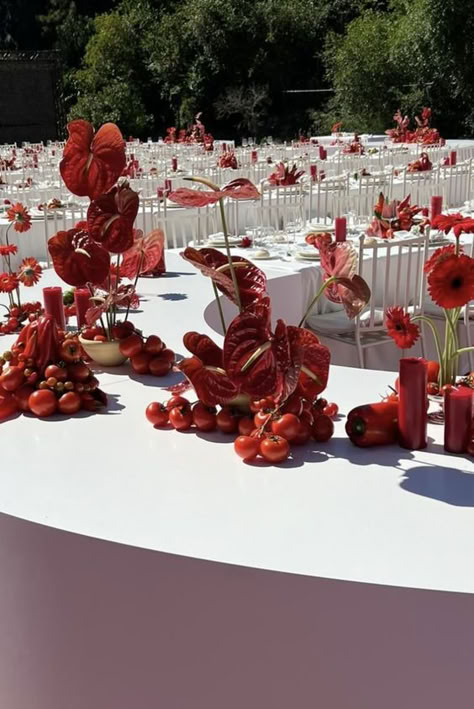 Wedding table in red flowers, red anthuriums on the festive table, red decor for the wedding table, red candles on the table, decor of fruits and vegetables for the wedding table, outdoor wedding, aesthetic decor for a wedding, current wedding table decoration for summer 2024 Wedding Table Outdoor, Wedding Aesthetic Decor, Outdoor Wedding Aesthetic, Wedding Table Inspiration, Wedding Table Decoration, Dinner Party Table, Table Outdoor, Table Inspiration, Red Decor