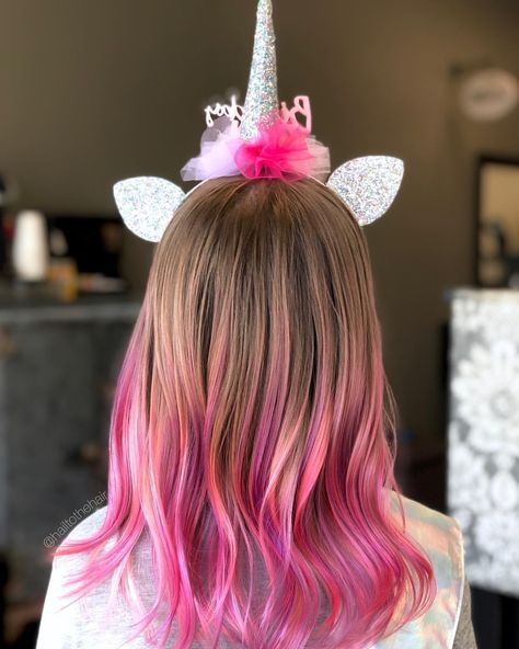 Unicorn mermaid hair for little girls. Hair Dye For Kids, Pink Hair Tips, Pink Hair Streaks, Kids Hair Color, Haircolor Ideas, Dyed Hair Ombre, Unicorn Hair Color, Dyed Tips, Hair Dye Tips