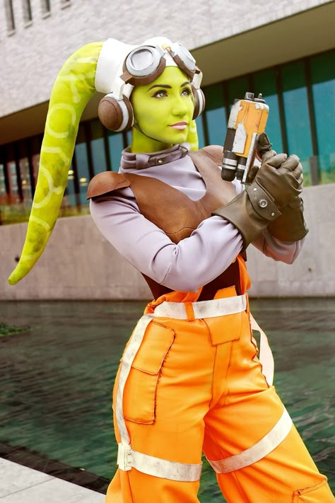 Hera Cosplay, Star Wars Cosplay Women, Star Wars Women Costume, Star Wars Costumes Diy, Star Wars Characters Poster, Hera Syndulla, Twi Lek, Star Wars Diy, Star Wars Halloween