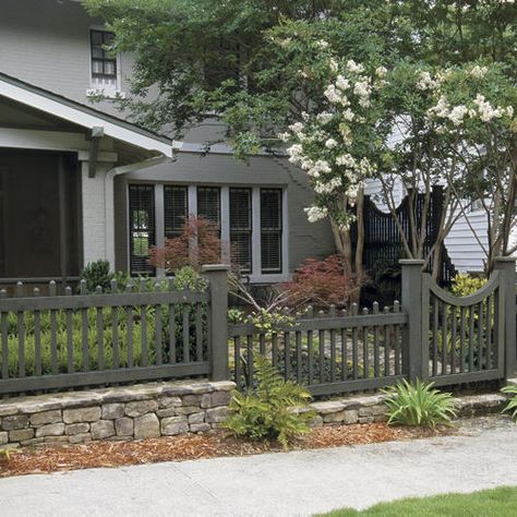 Short Fence, Small Fence, Small Front Yard Landscaping, Backyard Fence, Front Fence, Small Front Yard, Front Yard Fence, Fence Landscaping, Backyard Fences