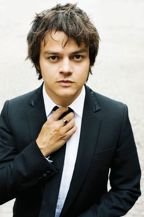 Jamie Cullum Jack Evans, Jamie Cullum, A Man In A Suit, Man In A Suit, Twist And Shout, Jazz Music, Pop Star, Music Is Life, Mixtape