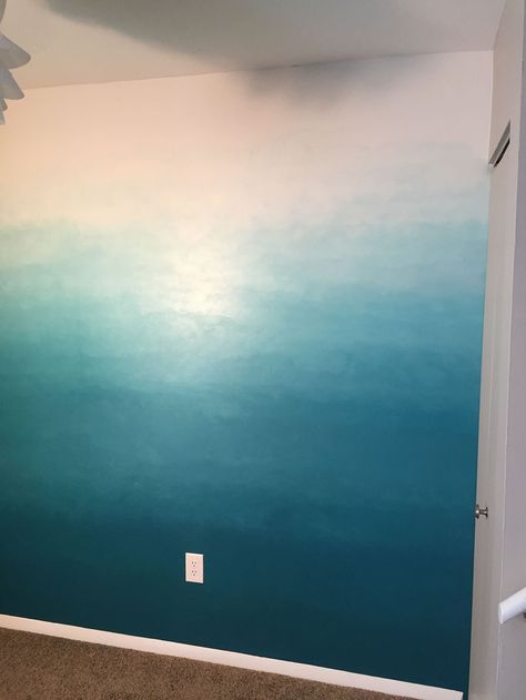 Ocean Room Paint Ideas, Gradient Accent Wall, Ombre Blue Wall, Ocean Ombre Wall, Ocean Wall Painting Ideas, Teal Ombre Wall, Blue Ombre Wall Paint, Ocean Accent Wall, Blue Ombre Wall