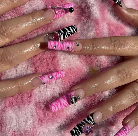 Early 2000s Nails, 00s Nails, Mcbling Nails, Acrylic Nails Y2k, Nails Y2k, Black Acrylic Nails, Blue Acrylic Nails, Ombre Acrylic Nails, Goth Nails